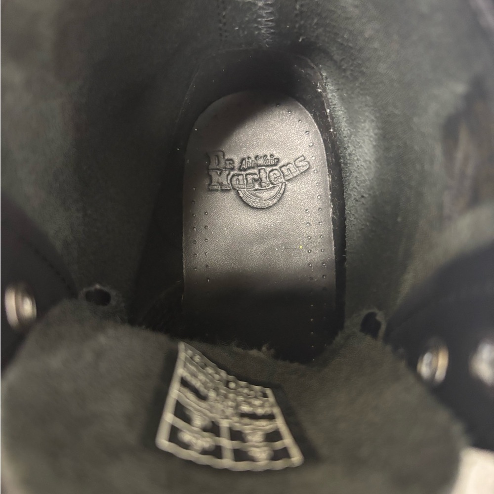 Doc Martens - Picture 5 of 7